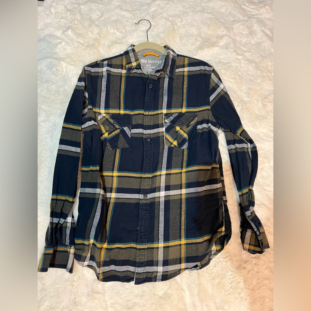 Mossimo flannel style shirt